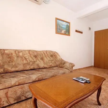 With A Swimming Pool Orebic, Peljesac - 10166 Апартаменты *
