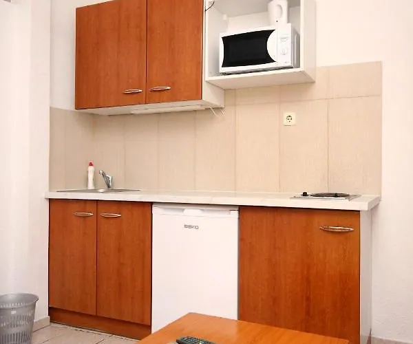 דירה With Swimming Pool Orebic, Peljesac - 10166