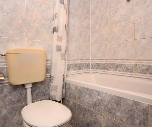 With Swimming Pool Orebic, Peljesac - 10166 אורביץ